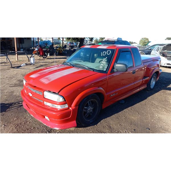 2002 Chevrolet S-10 Pickup
