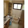 Image 1 : Contents of Upstairs Bathroom