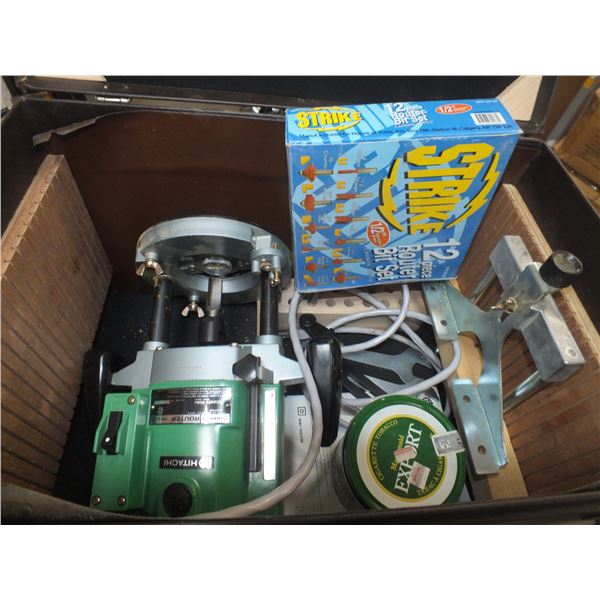 Hitachi Router w/ Case & Bits