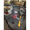 Image 1 : Small 1.5 Gal Shop Vac
