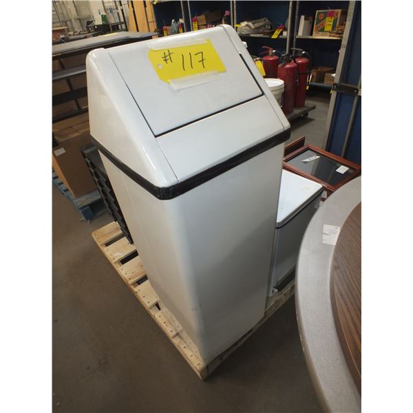 2 Metal Garbage Cans