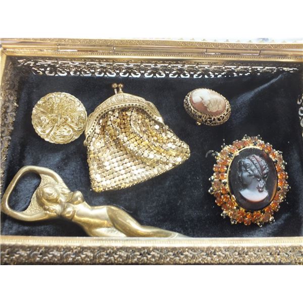 Assorted Brooches