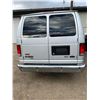 Image 3 : 2010 Ford E-350 Passenger Van