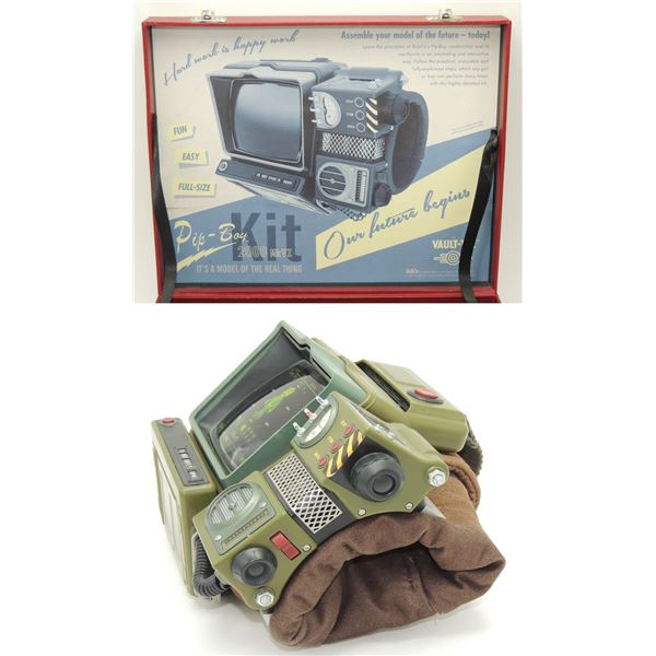 #8 FALLOUT PIPBOY MODEL 2000 MK VI IN ORIGINAL BOX