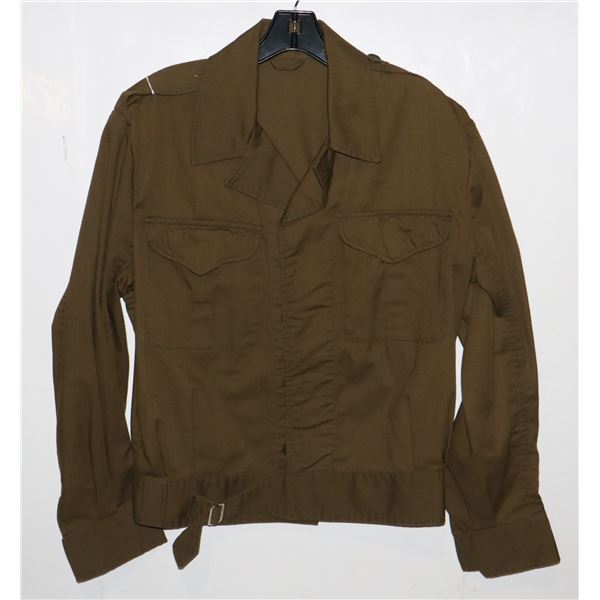 #196 VINTAGE GREEN JACKET AKCO LTD 1972 SIZE L-M
