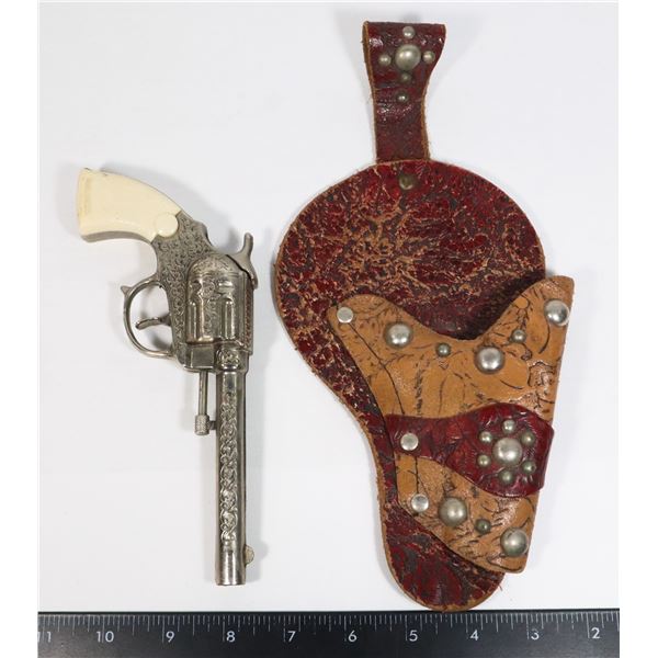 #787 RANCHER WILD WEST CAP GUN W/HOLSTER 1950'S