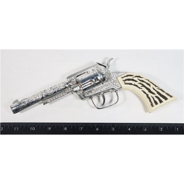 #801 LARGE SIZE PONY BOY  WILD WEST CAP GUN