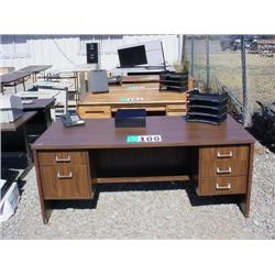 72in x 36in 5 DRAWER DESK