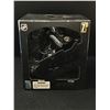Image 1 : LTD EDITION NHL STATUES SC4 BLACK EDITION SIDNEY CROSBY