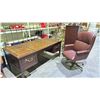 Image 1 : EXECUTIVE WOODEN DESK & LEATHER OFFICE CHAIR