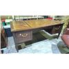 Image 2 : EXECUTIVE WOODEN DESK & LEATHER OFFICE CHAIR