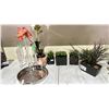 Image 1 : LOT OF SILK PLANT DECOR & GLASS OIL LAMP