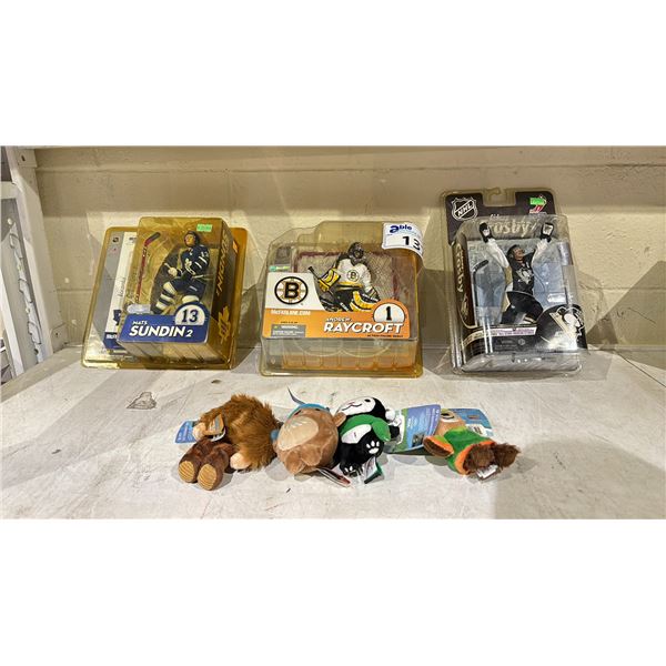 3 NHL PLAYER FIGURES INCLUDING; RAYCROFT, CROSBY & SUNDIN & 2010 OLYMPICS STUFFED KEYCHAIN ANIMALS