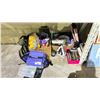 Image 1 : LOT OF ASSORTED ITEMS INCLUDING; BACKPACKS, HOME DECOR, BOOKS & MORE