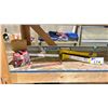 Image 2 : SHELF OF ASSORTED ITEMS INCLUDING; LEVEL, PRY BARS, BATTERY CHARGER & MORE
