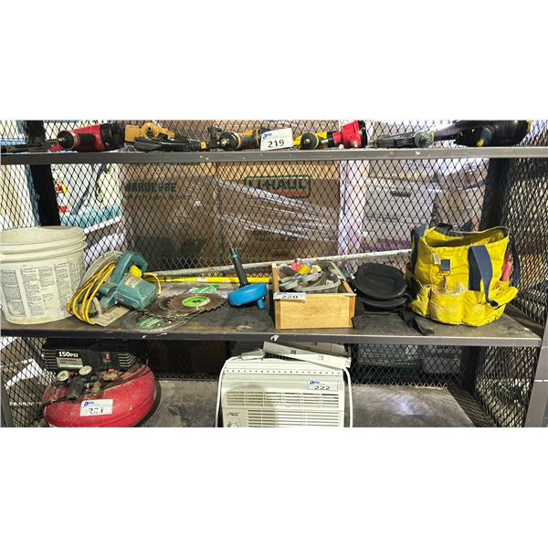SHELF OF ASSORTED ITEMS INCLUDING; CIRCULAR SAW, SAW BLADES, KNEE PADS & MORE