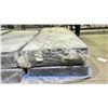 Image 2 : BEAUTYREST IMPERIAL COLLECTION SINGLE XL MATTRESS WITH BOX SPRING