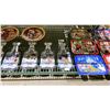 Image 3 : SHELF OF ASSORTED COLLECTIBLE HOCKEY PLATES