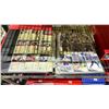 Image 2 : SHELF OF ASSORTED HOCKEY CARDS