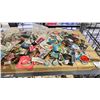 Image 2 : SHELF LOT OF ASSORTED MAGNETS AND STICKERS