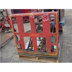 BRUDI 3000 lb. PUSH-PULL ATTACHMENT FOR FORKLIFT, s/n 8504006: