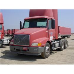VOLVO VNM64T T/A TRUCK TRACTOR, s/n 4VG7DEGF3XN758543: