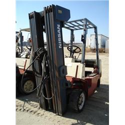 NISSAN 40 WAREHOUSE FORKLIFT, s/n CPJ02-9P2743:
