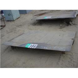 LOADING DOCK RAMP