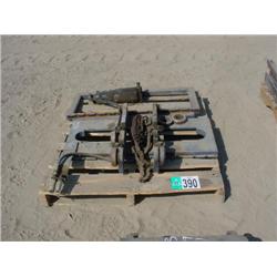 FORKLIFT ATTACHMENT