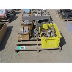 PALLET OF FORKLIFT PARTS