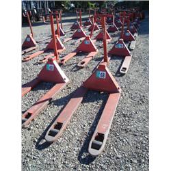 BT LIFT 4500 lb. PALLET JACK