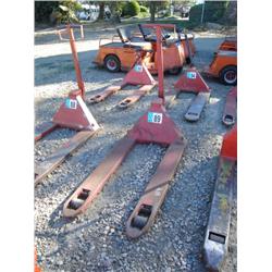 BT LIFT 4500 lb. PALLET JACK