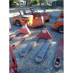 BT LIFT 4500 lb. PALLET JACK