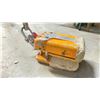 Image 2 : ABACO AFJ-25 YELLOW INDUSTRIAL 4400 LBS CAPACITY FORKLIFT BOOM ATTACHMENT WITH INDUSTRIAL PLATE