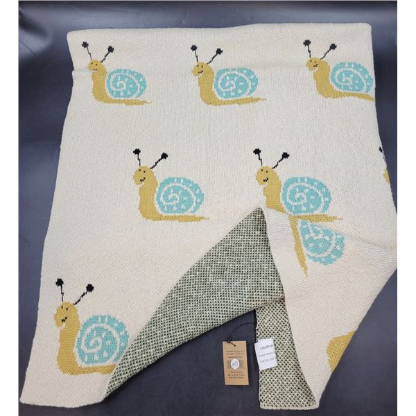 Knitted Snail Carpet