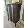 Image 2 : Victorian Bow Front Chest of Drawers