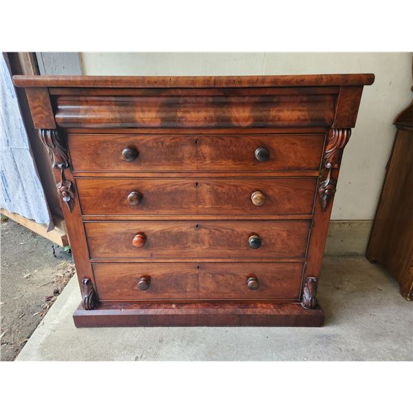 Victorian Mahogany 5-Drawer Dresser