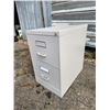 Image 2 : Staples 2-Drawer Filing Cabinet