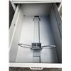 Image 4 : Staples 2-Drawer Filing Cabinet