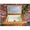 Image 2 : Antique Oak Ice Box