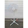 Image 1 : White Standing Fan