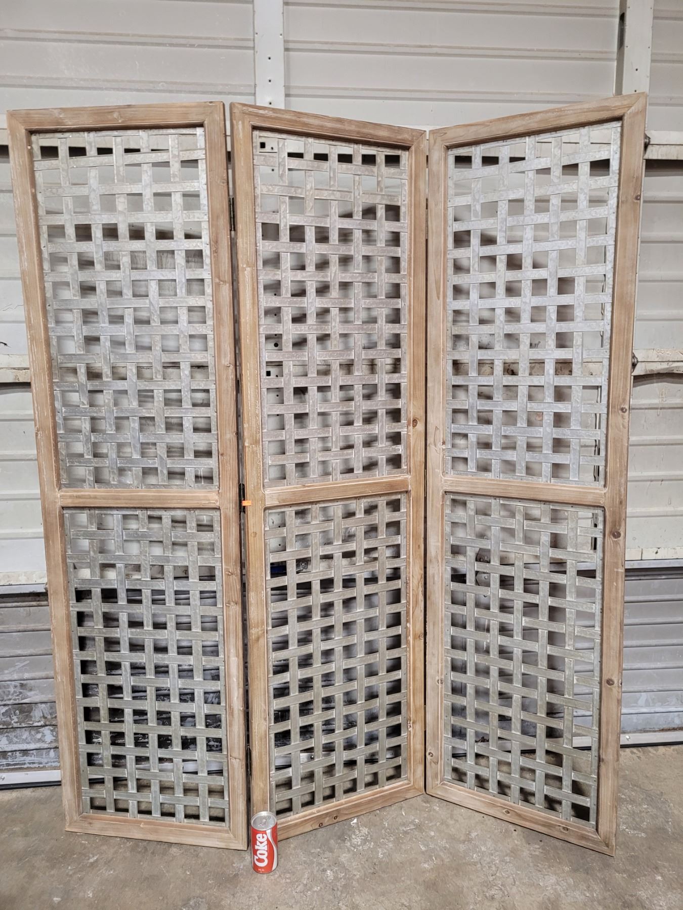 Wood & Metal Room Divider - Metal And Wooden Room Separators