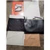 Image 1 : Large Paper Lot