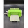 Image 2 : Cuttlebug Cutting Machine & Accessories