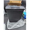 Image 1 : Amazon Paper Shredder