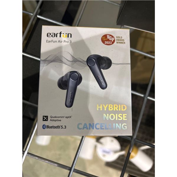 Earfun hybrid noise cancelling in ear headphones