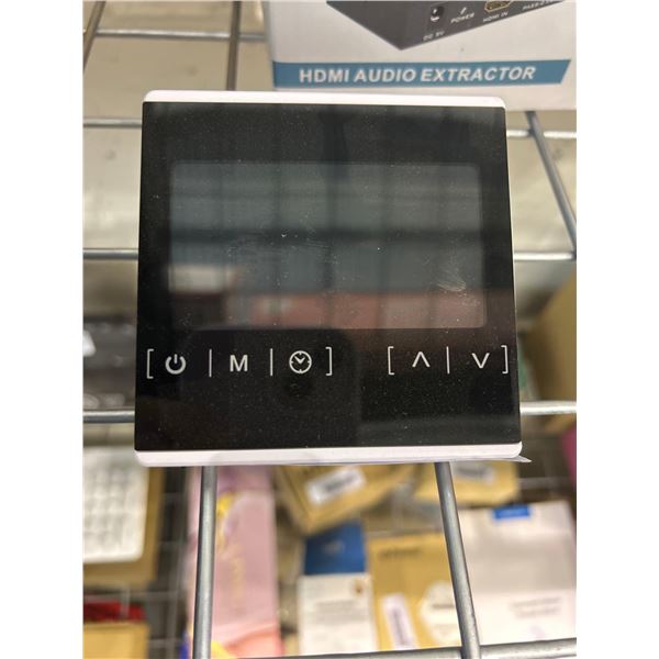 Digital timer / alarm clock