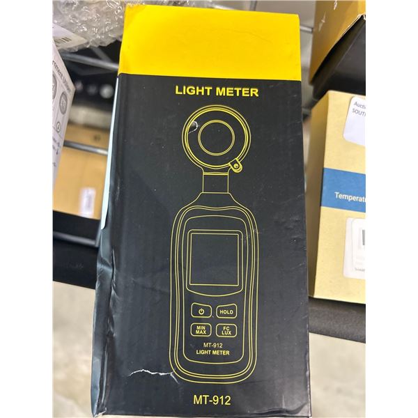 MT-912 Light Meter