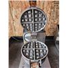 Image 2 : Commercial Rotating Belgian Waffle Iron