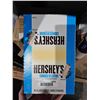 Image 1 : Hersheys Cookies & Creme Bars 36 x 43g